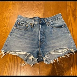 Levi’s shorts